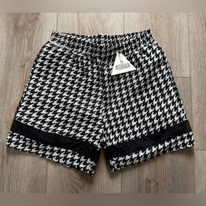 Rehab Black and White Houndstooth Women’s Shorts.